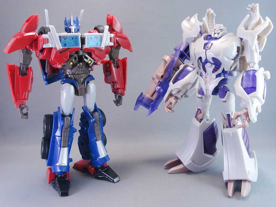 レビュー：TFプライム Robots In Disguise メガトロン: 超偏見超変形