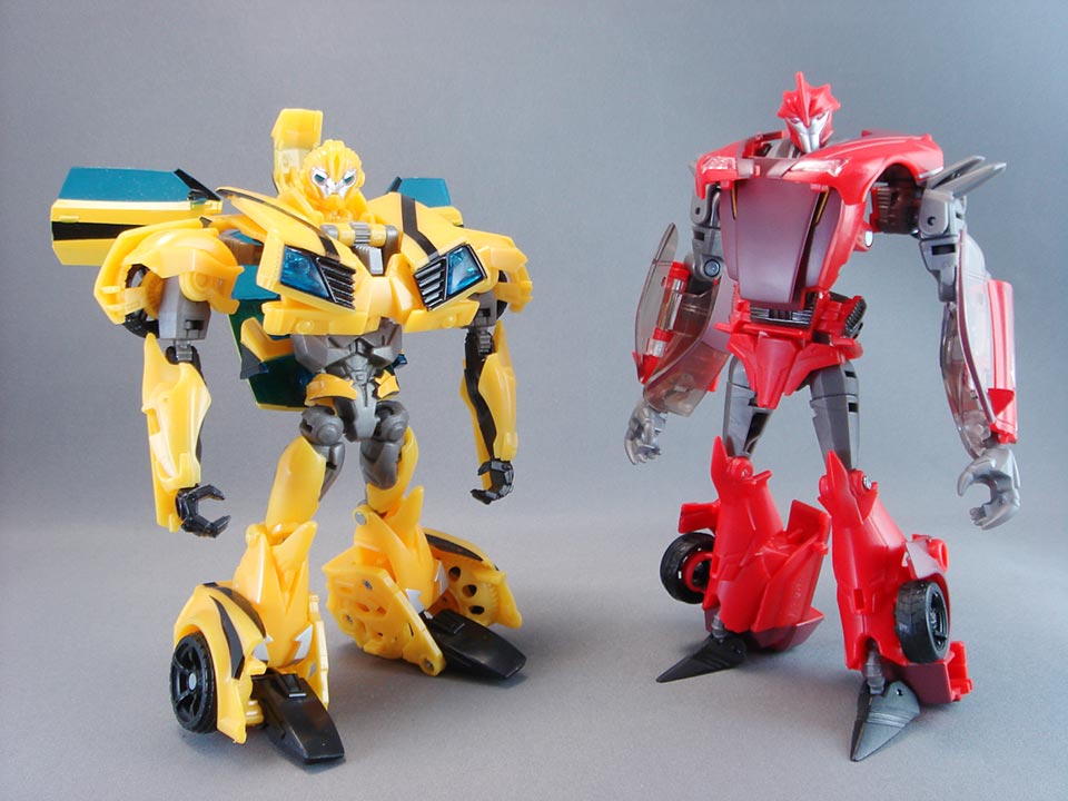 レビュー：TFプライム Robots In Disguise ノックアウト: 超偏見超変形